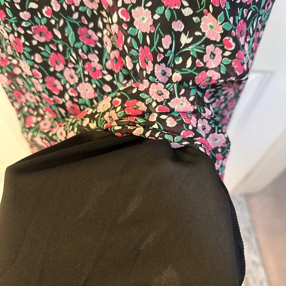 KARL LAGERFELD Women's PARIS Floral Print Wrap Midi Dress size 10 Nwt - Picture 11 of 11